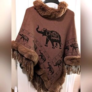 Women's Faux Fur Poncho Cloak Shawl Coat w/Elephant Print & Fringe - Mocha - EUC